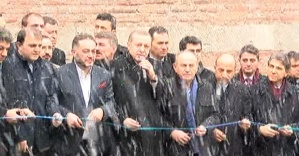 Cumhurbaşkanı Erdoğan kar altında müze açtı