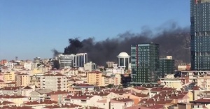 İstanbul’da 8 katlı iş merkezinde yangın