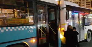 İstanbul’da otobüs durağında büyük panik!