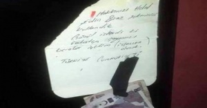 Polis şekerini kullandığı eve bir not ve para bıraktı