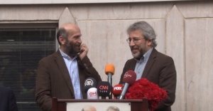 Dündar ve Gül, 92 gün sonra, paralel &#039;suç mahalleri&#039; Cumhuriyet Gazetesi’nde