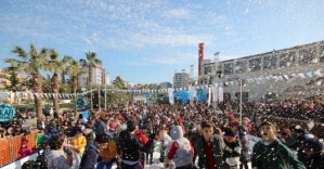 Kar yağmayan Mersin’de kar festivali