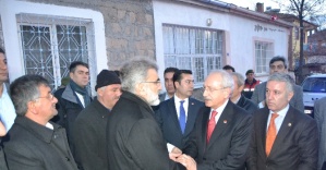 Kılıçdaroğlu şehit ailelerini ziyaret etti