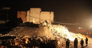 Suriyelilerin kaldığı bina çöktü