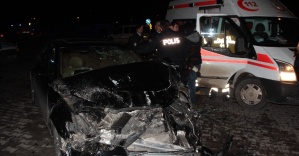 Zırhlı polis aracıyla otomobil çarpıştı: 6 yaralı