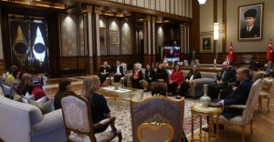 Cumhurbaşkanı kadın rektörleri konuk etti