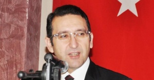 Davutoğlu’nun danışmanından CHP ve HDP’ye eleştiri