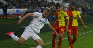 1461 Trabzonspor, Göztepe’yi 2-0’la geçti