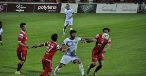 Adana Demirspor Balıkesirspor’u 2-1’le geçti
