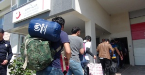 Göçmenlerin Türkiye’ye iadesi sürüyor