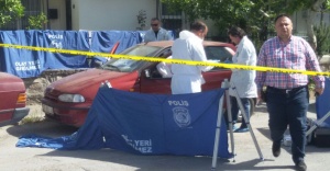 İzmir’de vahşet: Anne-oğula arabada infaz