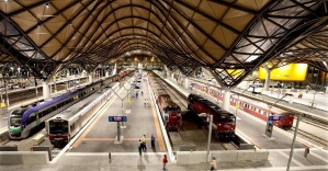 Tren istasyonunda bıçaklı saldırı: 1 ölü, 3 yaralı