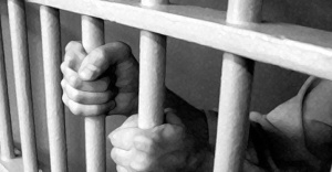 14 yaşındaki kıza şantaj yapan 3 kişiye 41 yıl hapis