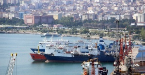 Samsun’da 22 gemi Rusya’ya mal götürmek için bekliyor