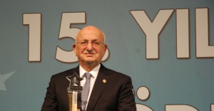 TBMM Başkanı Kahraman’a ’Siyaset Onur Ödülü’