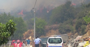 Bodrum’da yangın, köye 100 metre kala söndürülebildi