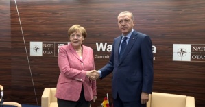 Erdoğan, Merkel ile görüştü