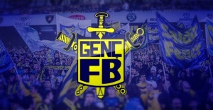Genç Fenerbahçeliler trübünden çekildi