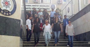 Ilıcak’ın da aralarında bulunduğu 17 gazeteci tutuklandı
