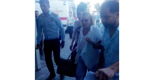 FETÖ gözaltısı! Nazlı Ilıcak&#39;a yuhalamalar arasında sağlık kontrolü