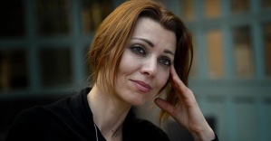 Eski Zaman&#039;cının karısı romancı Elif Şafak: Bu darbecilerin Nazilerden farkı yok!