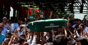Gaziantep saldırısında can veren 37 kişinin cenazesi dualarla defnedildi