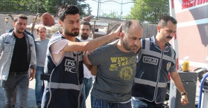 Halka ateş açılması emrini veren firari albaylar gözaltında