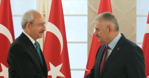 Başbakan Yıldırım, Kılıçdaroğlu'nu tebrik etti

