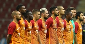 Galatasaray'da 16 oyuncu giderken 8 isim takıma katıldı