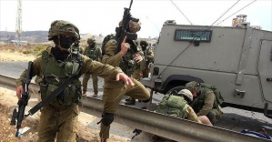 
İsrail askerleri bir Filistinliyi vurdu
