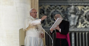 Papa Halep saldırısına tepki gösterdi
