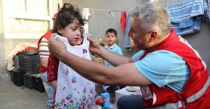 Türk Kızılayı&#039;ndan Gazzeli çocuklara bayramlık
