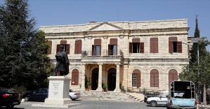 Lübnan&#039;ın en büyük kütüphanesi eski Osmanlı sarayı