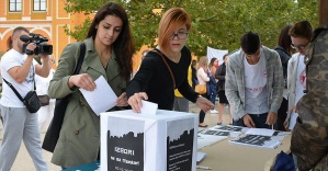 
Mostarlılardan Bosna Hersek seçimlerine 'sembolik' katılım
