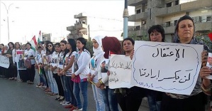 Suriye'de kadın ve çocuklardan PYD/PKK protestosu
