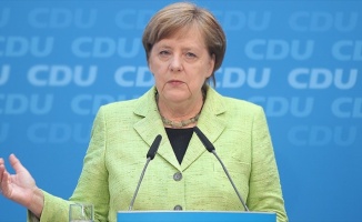 Almanya Başbakanı Merkel: Türkiye 3 milyon sığınmacı için çok şey yaptı.