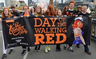 Avustralya'da yüzlerce kızıl saçlı yürüyüş düzenledi