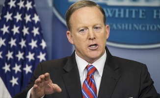 Beyaz Saray Sözcüsü Spicer'dan 'Hitler' özrü