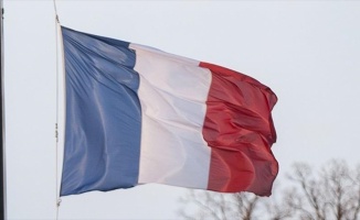 Fransızların 5'te 1'i ülkeyi terk edebilir