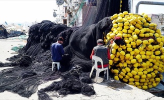 Karadenizli balıkçılar sezonu buruk kapatıyor