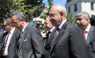 Kılıçdaroğlu Teziç'in ailesine taziye ziyaretinde bulundu
