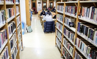 Kütüphaneler daha uzun süre açık kalacak