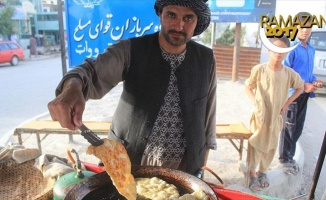 Afganistan'da iftar sofralarının vazgeçilmezi 'Bulani'