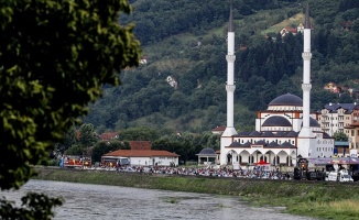 Bosna Savaşı'nda yıkılan camiler küllerinden doğuyor
