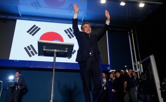 Güney Kore'de devlet başkanlığı seçiminin galibi Moon oldu