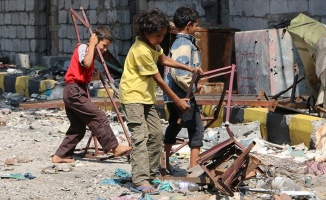 Yemenli çocuklar Taiz'deki 'abluka ve açlığın' pençesinde
