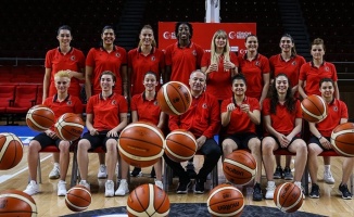 A Milli Kadın Basketbol Takımı yükselişini Çekya'da sürdürmenin peşinde