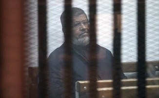 Mursi hapishanede iki defa baygınlık geçirdi