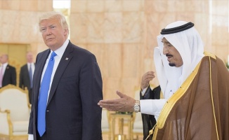 Trump, Suudi Arabistan Kralı Selman ile telefonda görüştü