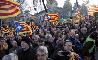 Ufukta İspanya belirsizliği var